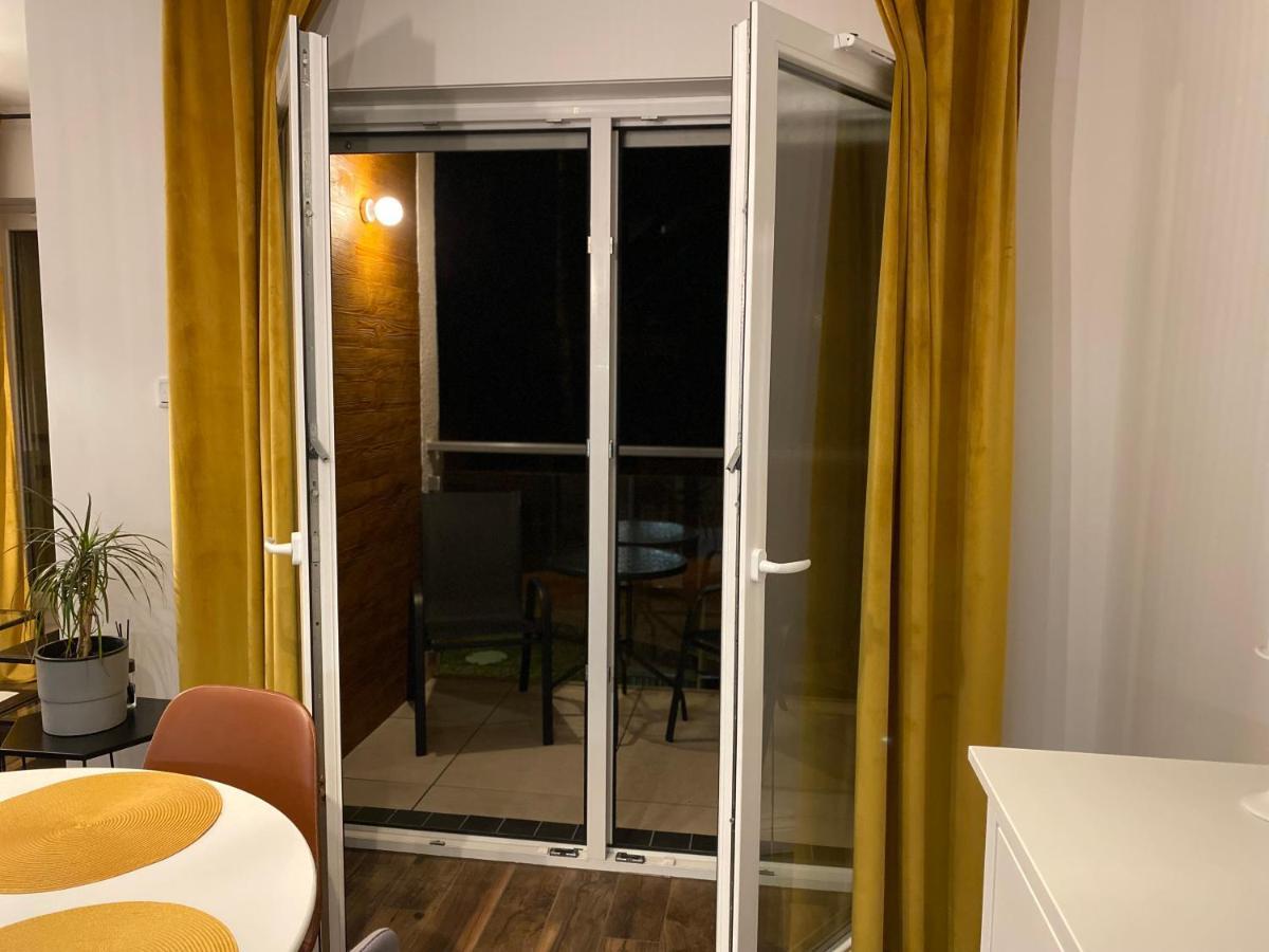 Apartament Moniuszki ゴジュフ・ヴィエルコポルスキ エクステリア 写真